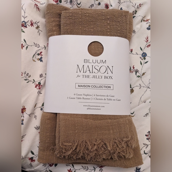 JILLY BOX bluum maison runner and napkins - Picture 2 of 3